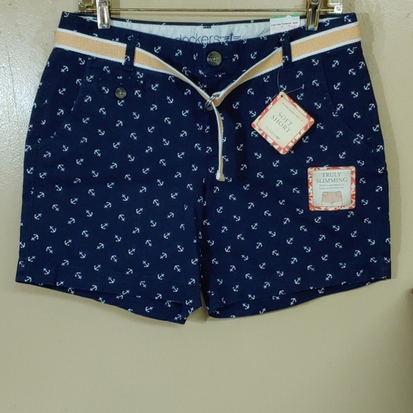 Dockers 🆕 Soft Slimming Anchor Shorts 8 - Picture 2 of 14
